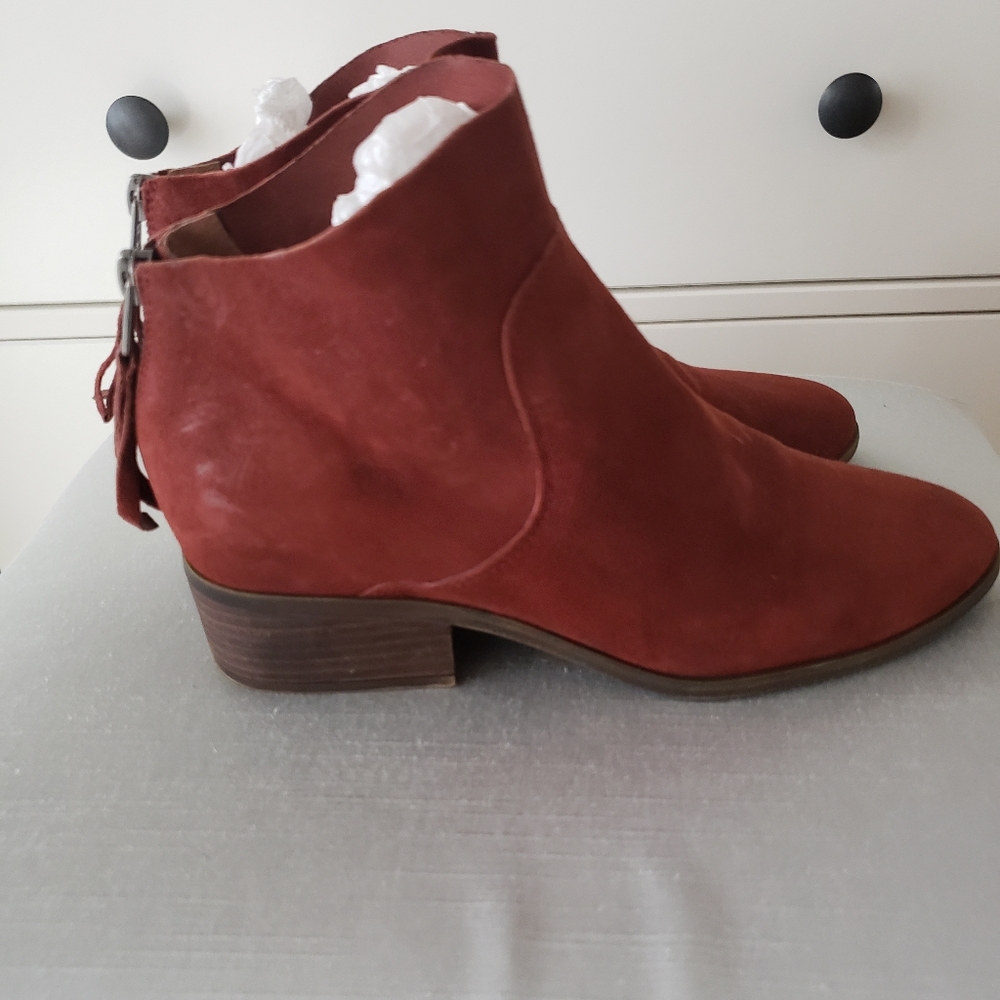 Lucky Brand boots - Picture 2 of 5